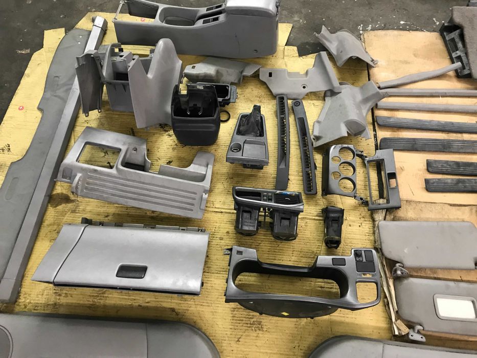 Запчастини салону Комплект накладка Nissan Primera P11 розборка