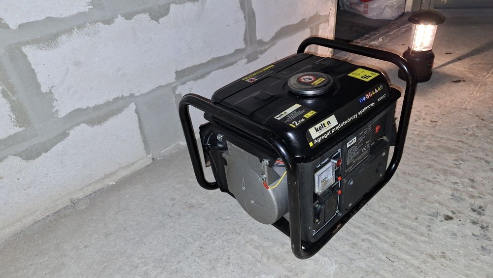 Генератор майже новий