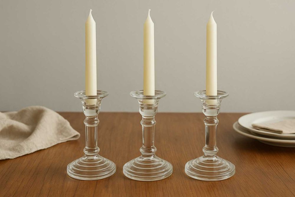 3 Castiçais vintage em vidro transparente prensado