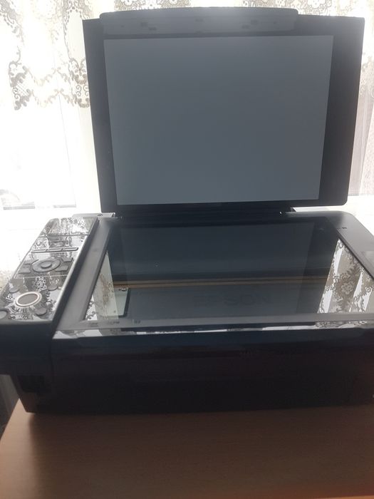 Продам принтер.Потрібно поповнити фарбу