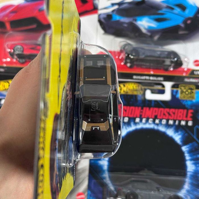 Машинка Преміум Hot Wheels Cyberpunk 2077 Кіберпанк Хот вілс