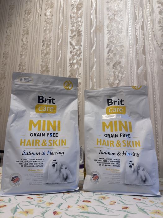 2 kg + ≈1,39 kg Brit Care Mini Grain-Free Hair & Skin, łosoś i śledź Pełnoporcjowa karma sucha dla dorosłych psów ras miniaturowych