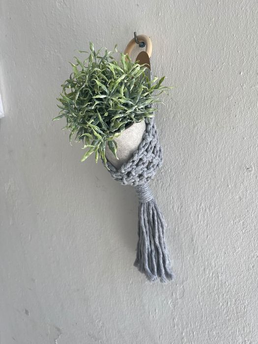 Suporte para vasos em macrame