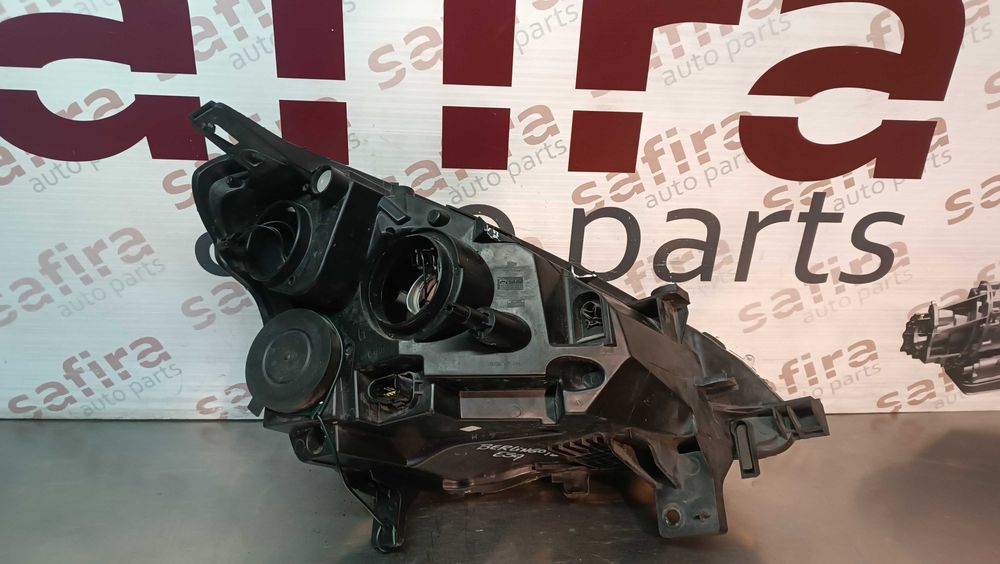 Ótica / Farol Citroen Berlingo / Peugeot Partner 2015-2018 - Esquerda 9682828280 89318031