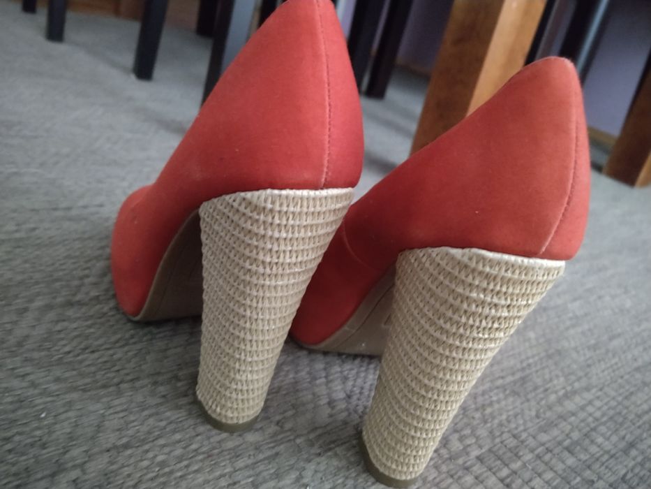 Buty na koreczku Jennifer 39