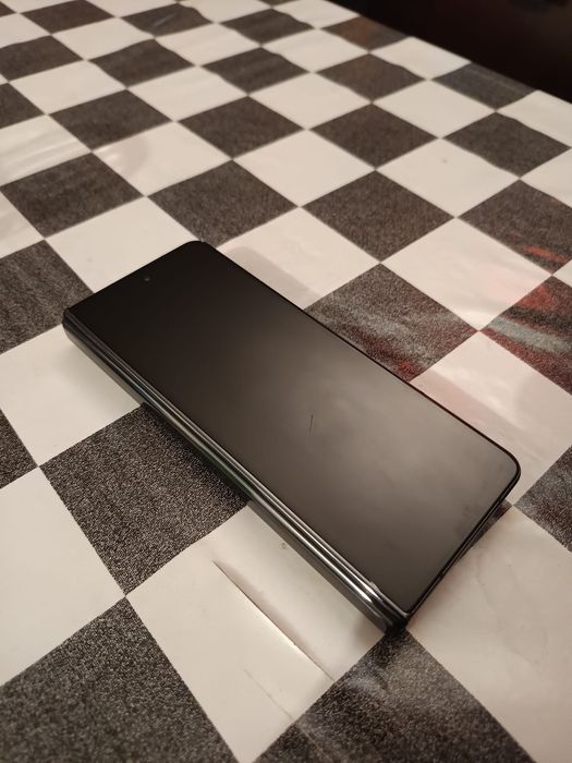 Samsung ZFold 4 - Preto 256GB / 12 GB RAM