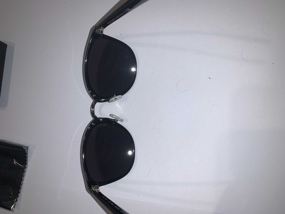 Солнцезащитные очки Prada