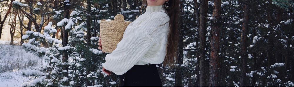 Розмір 42-44, ціна 300 грн, на шортах замок! На спині поясок!