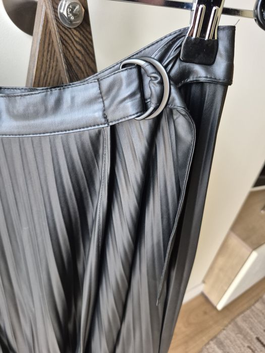 Спідниця максі плісирована імітація шкіри Zara