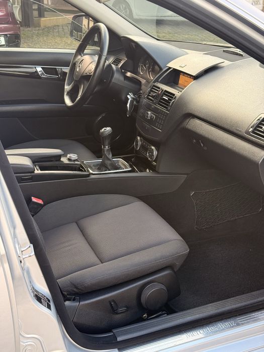 Mercedes benz c220cdi