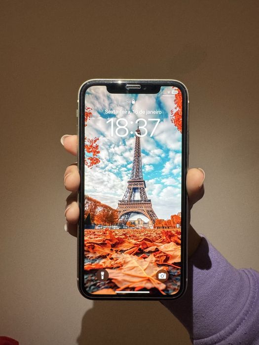 iPhone 11 – 64GB – Branco