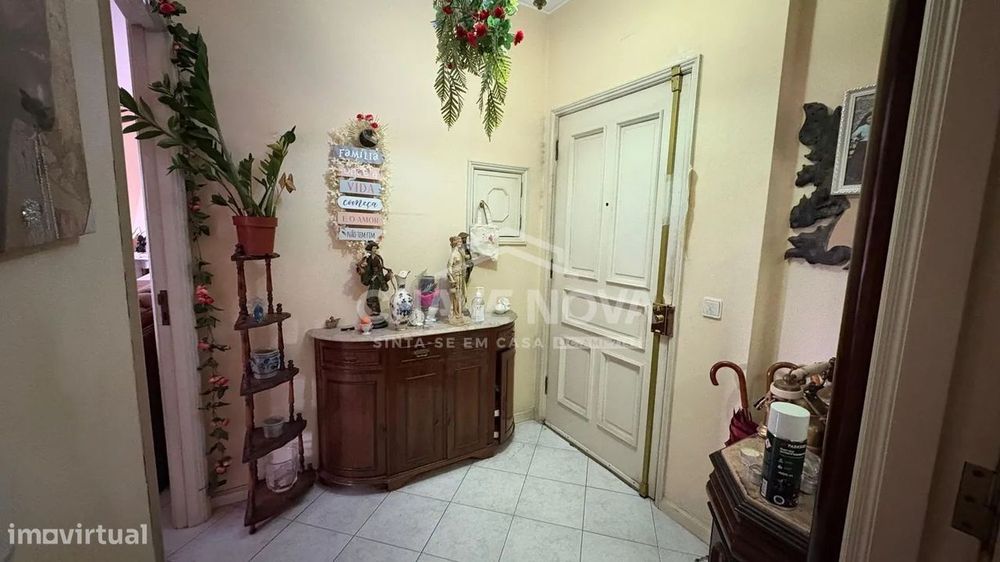 Apartamento T3 no centro de Espinho com garagem box