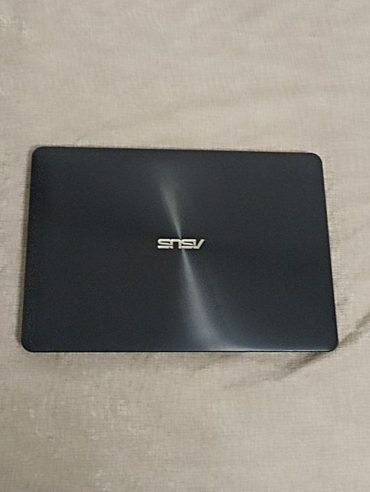 Продам ноутбук Asus R301 L