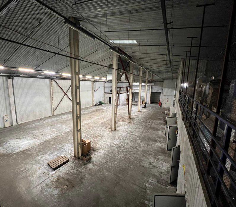 Оренда логістичного комплексу / складу (від 2000 м2) / Чернівці