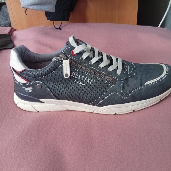 Buty Mustang rozm 46