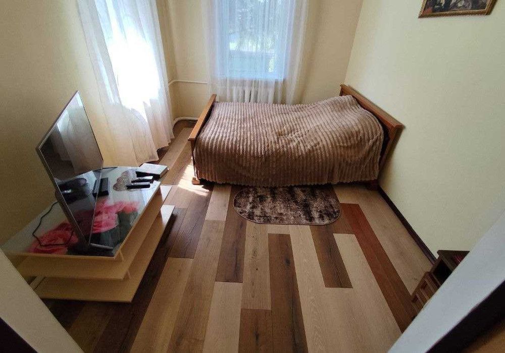 Продам пол дома 42 метра в г. Валки, новый ремонт  SM