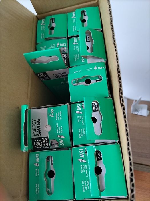 9 Lâmpadas Fluorescente 15w E27