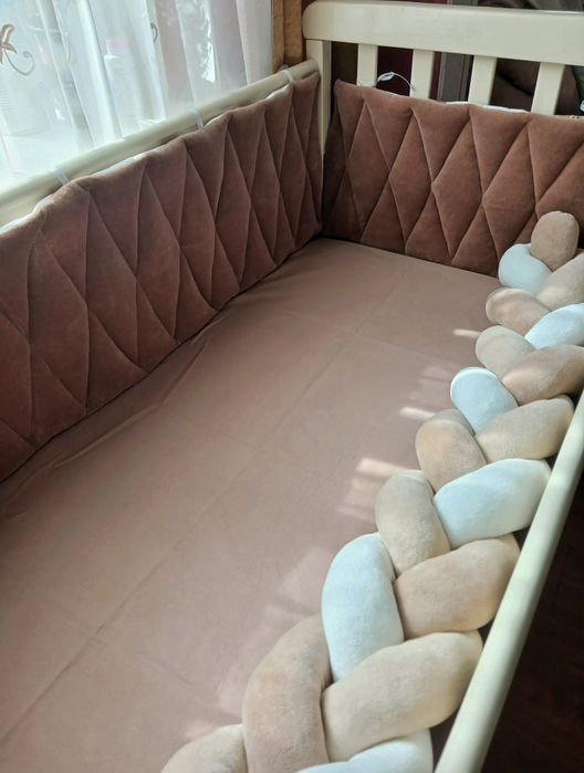 Бортики в ліжечко, кроватку, косичка