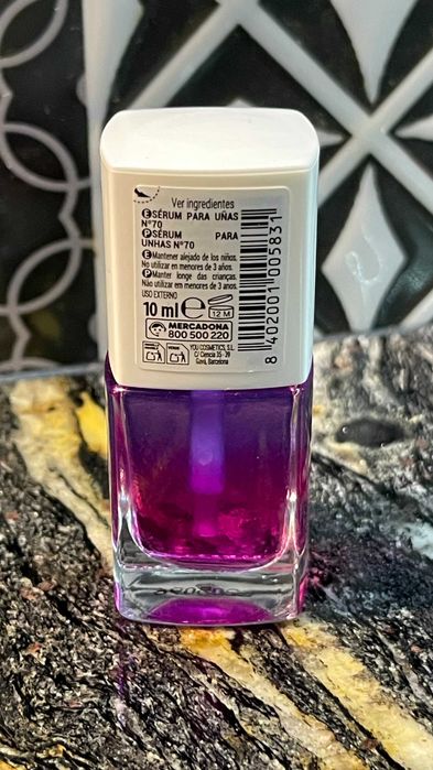 Kuracja dla paznokci i skórek Serum SOS  10ml.   Deliplus