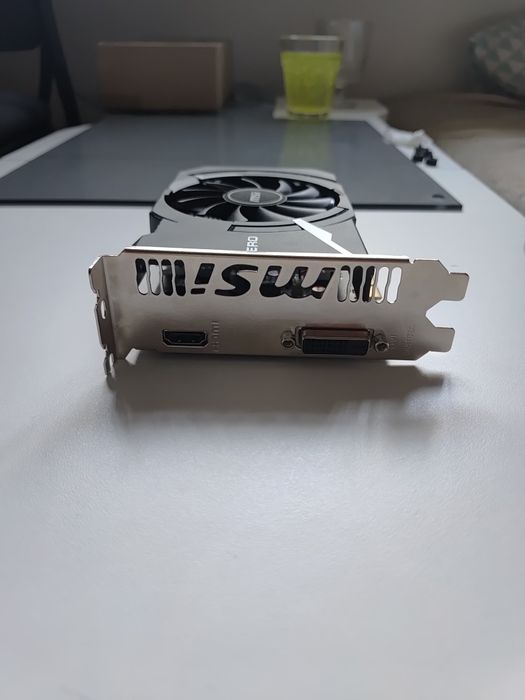 Gt 1030 AERO 2GB vram OC
