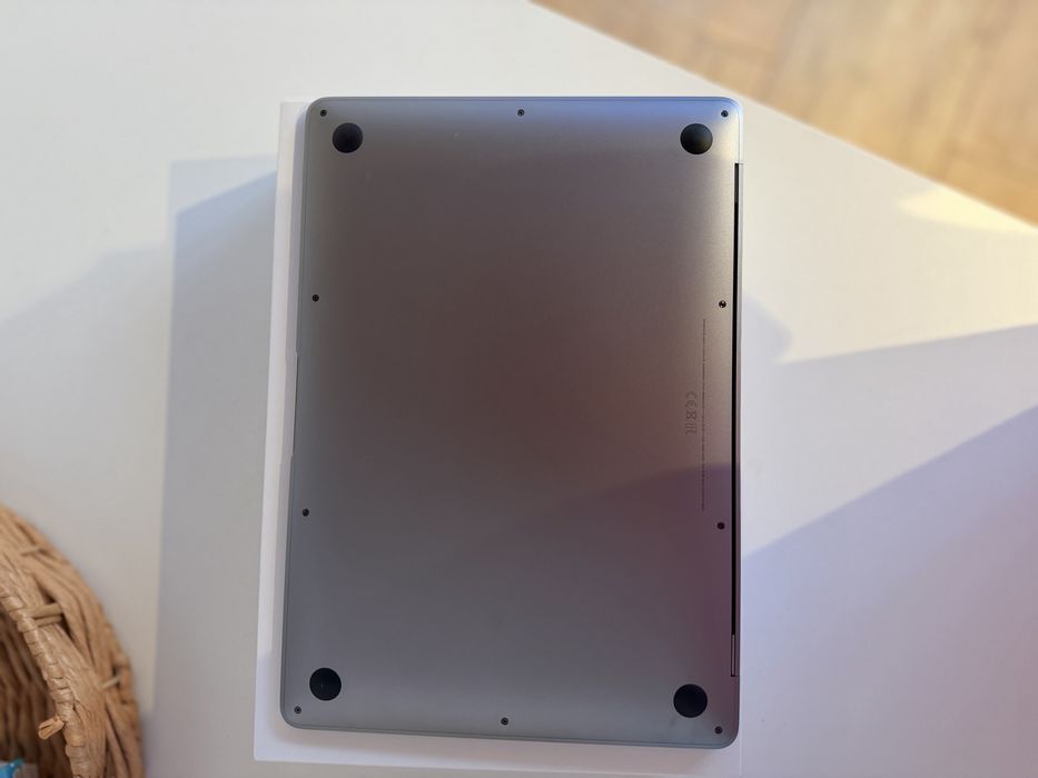 Apple Mcbook air 13