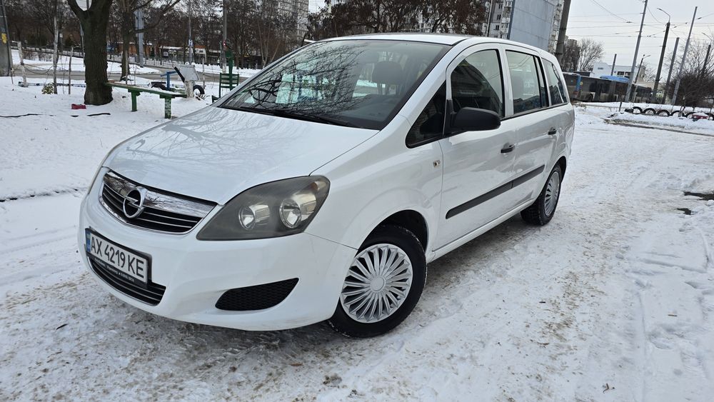 Opel Zafira b 2009р.