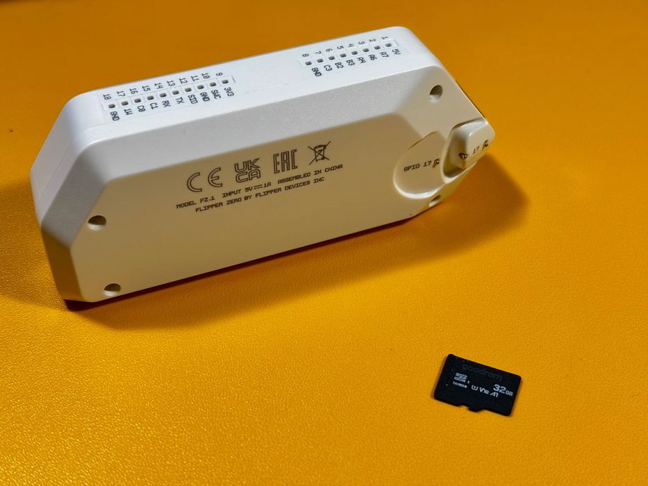 Flipper Zero, Etui, Karta pamięci, Gwarancja