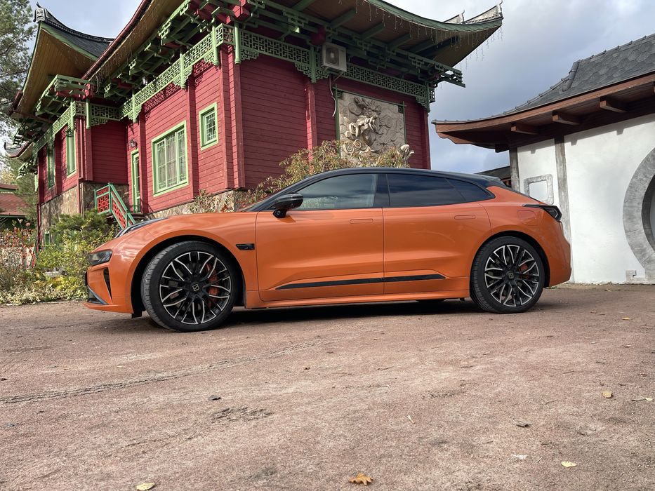 Zeekr 001 2024 модельний 2025