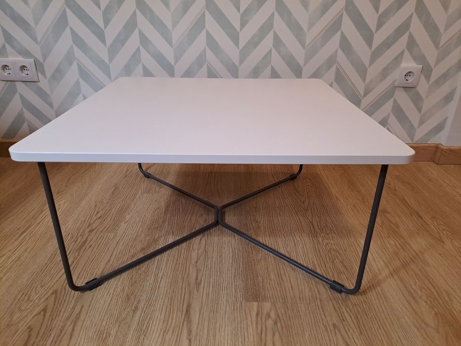 Mesa de centro branca - nova