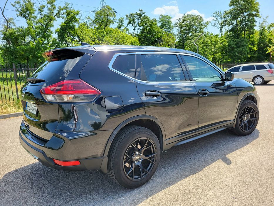 Продам Nissan Rouge