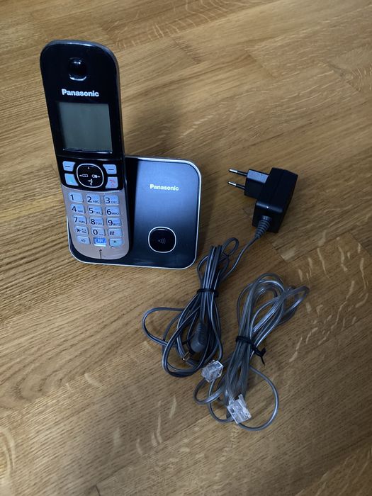 Телефон Panasonic KX-TG6811