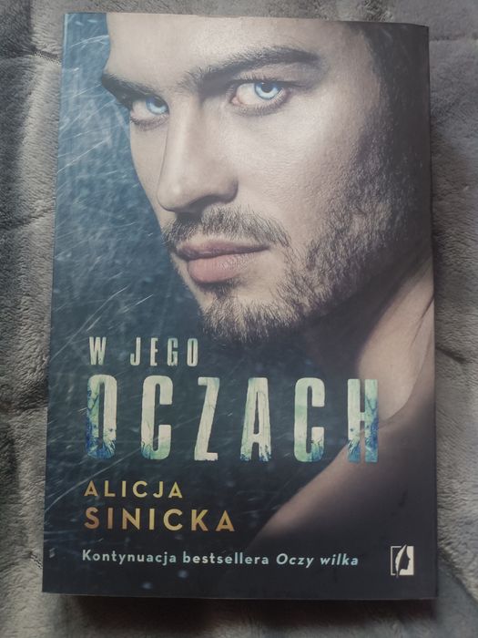 Książka w jego oczach