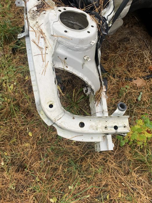 Ланжерон передній BMW F30 F31 F10 F11 полка крила четверть БМВ Ф30 Ф10