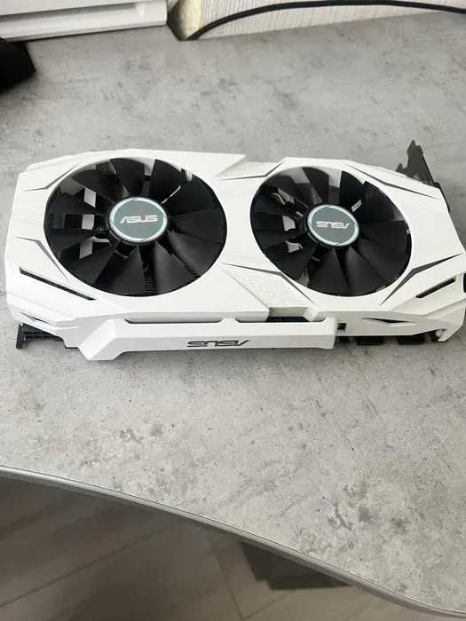 ASUS GTX 1070 8GB Видеокарта