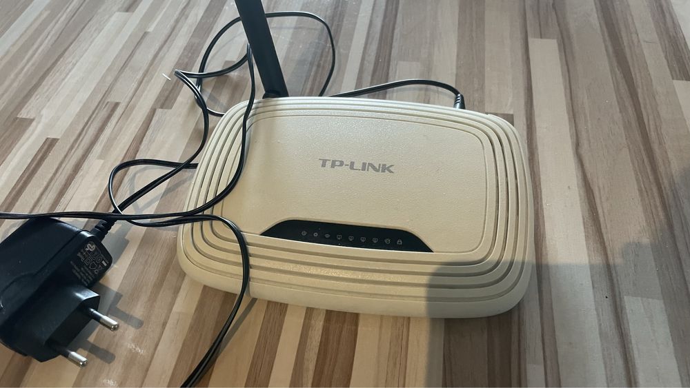 Router bezprzewodowy TP-Link TL-WR740N.