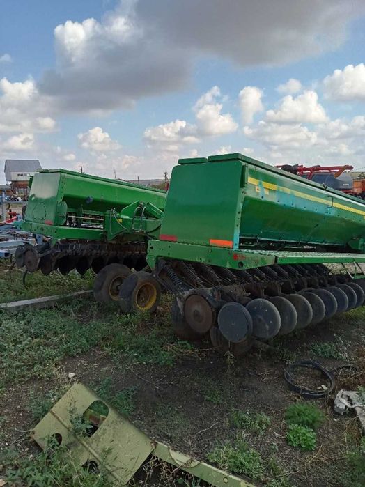 Сівалка JD455/7,6м-15см зернова (2011 р.в, робоча, комплектна, потребує незначного відновлення John Deere)