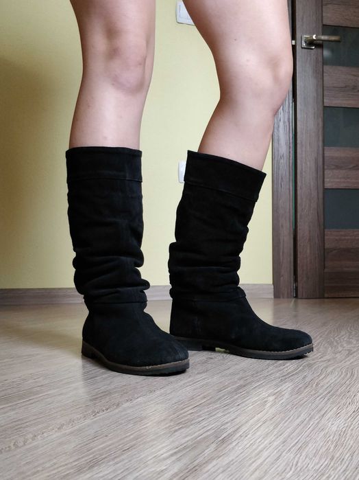 Чоботи з натуральної замші з хутром всередині 36р(21,5-22,5см стелька)