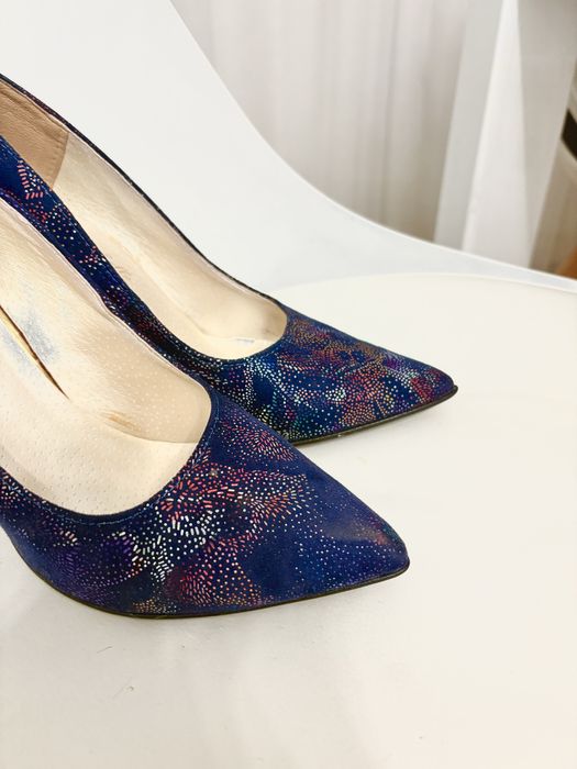 Szpilki 38 – kolorowe, eleganckie, polski produkt