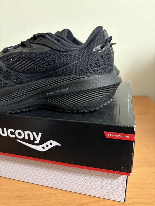 Новые ОРИГИНАЛ оригінал беговые кроссовки кросівки Saucony Triumph 21