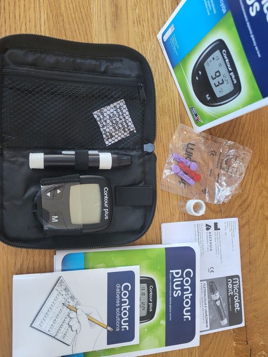 Contour plus Glukometr