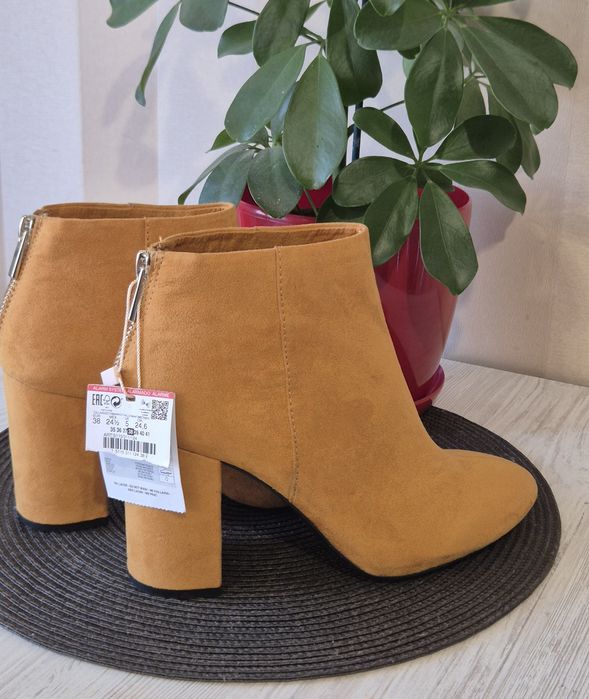 Ботинки PULL&BEAR розмір 38