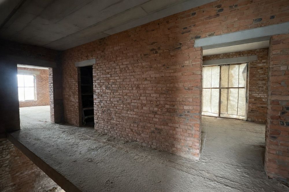 Терміново продаж 2 поверхового будинку з ділянкою на 22 сотки 350 м2