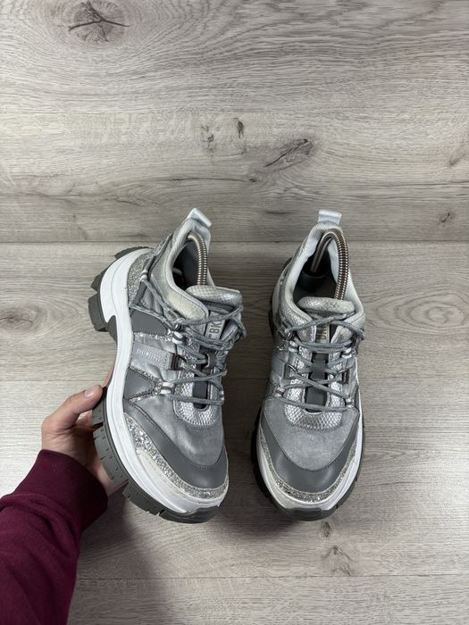 Bikkembergs жіночі кросівки 39 розмір