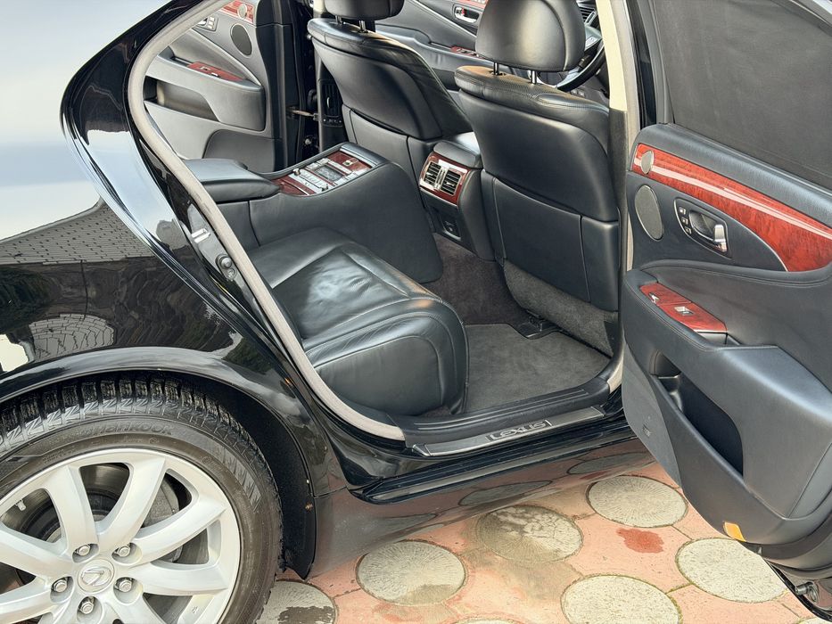 Продам Lexus LS460 L OTTOMAN 2007