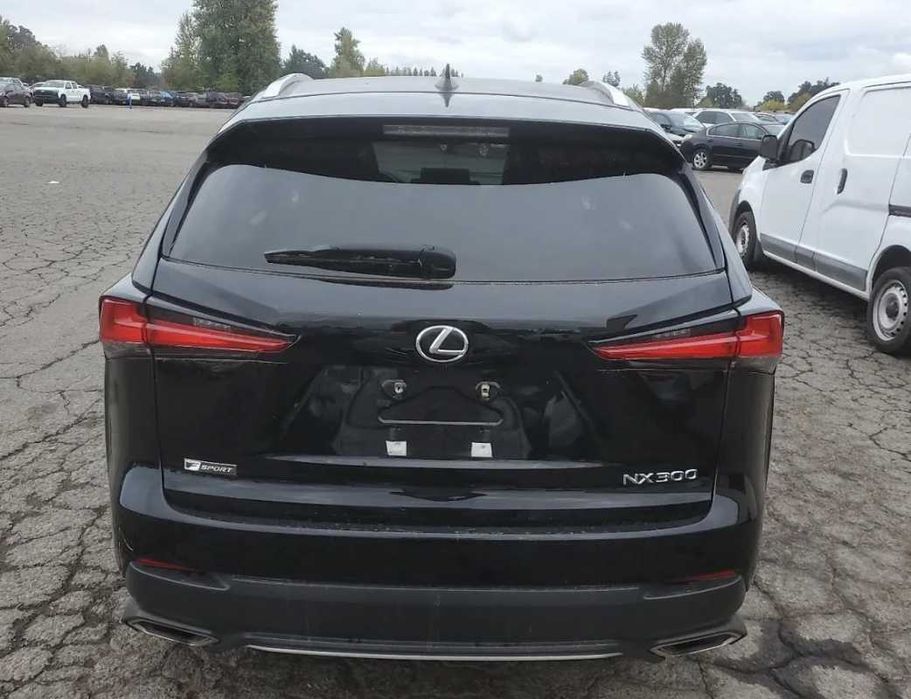 Разборка Lexus NX бампер комплектний