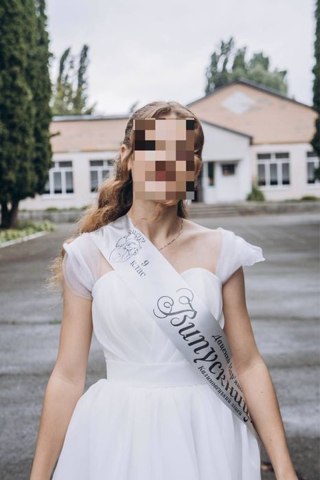Продам  розкішну сукню