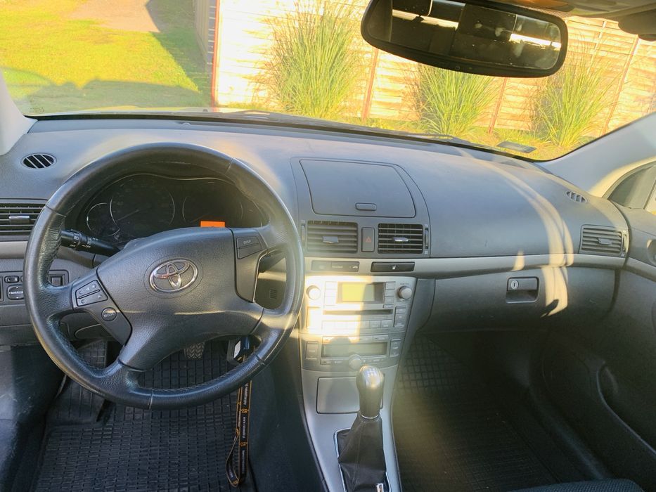 Sprzedam Toyote Avensis 1,8 vvti + LPG z 2007 roku