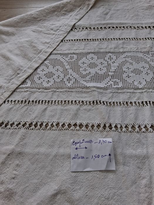 Cortinas em linho caseiroro e renda