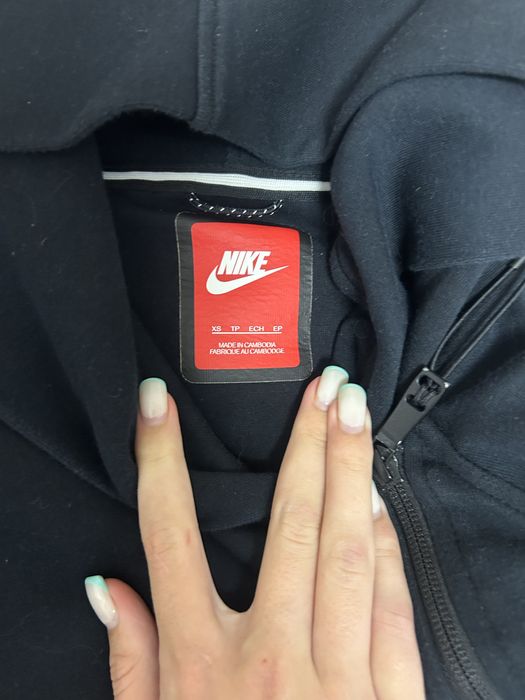 Зіпка Nike xs.