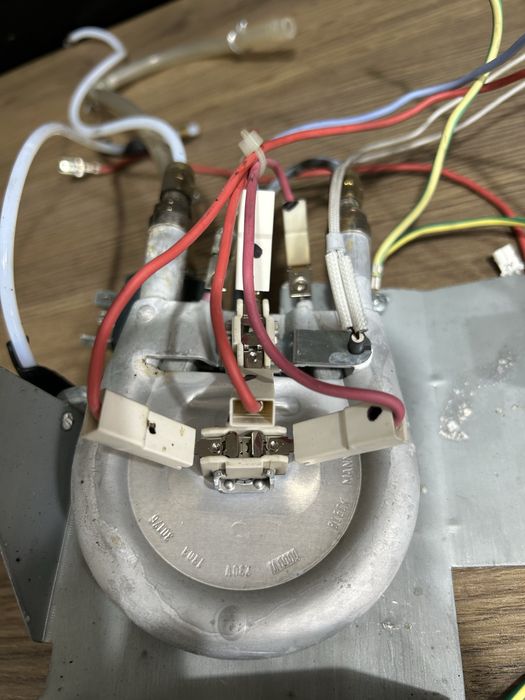 Delonghi grzałka pary